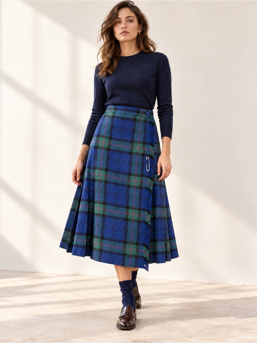 Vintage Highland Queen Wool Tartan Kilt Skirt Cobalt Green Fringe Sz 16